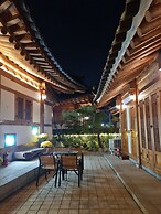 Wiyeonjae Hanok Stay