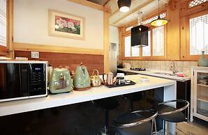 Wiyeonjae Hanok Stay