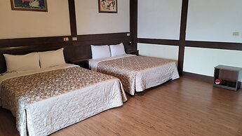 Maple Leaf Holiday Villa