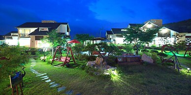 Gyeongju Orsay Pension