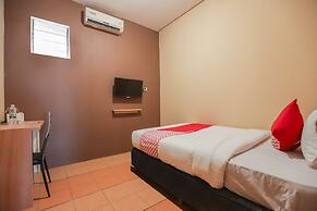 OYO 298 Gemilang Guesthouse