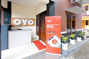 OYO 347 Bayang Brothers Guest House