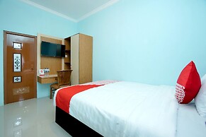 OYO 347 Bayang Brothers Guest House