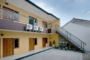 OYO 347 Bayang Brothers Guest House