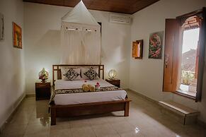 Artha Dewata Home Stay