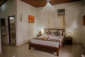 Artha Dewata Home Stay