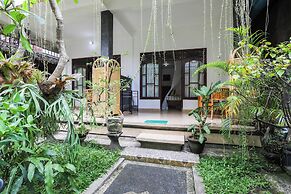 Artha Dewata Home Stay