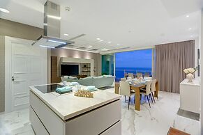 Super Luxury Apartment in Tigne Point, Amazing Ocean Views