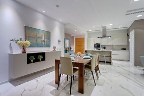 Super Luxury Apartment in Tigne Point, Amazing Ocean Views