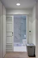 Super Luxury Apartment in Tigne Point, Amazing Ocean Views