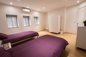 Bright, Spacious and Right in the Center