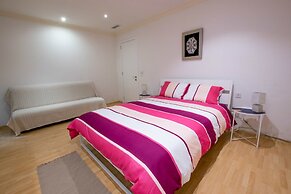 Bright, Spacious and Right in the Center