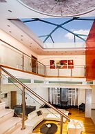 Grand Villa Santorini