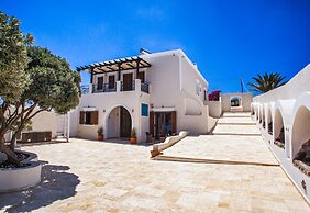 Grand Villa Santorini