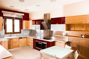 Grand Villa Santorini