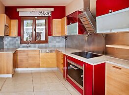 Grand Villa Santorini