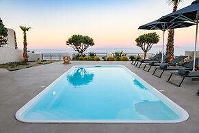 Grand Villa Santorini