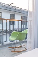 Hangzhou Backlighting Inn