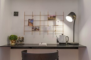 Hangzhou Backlighting Inn