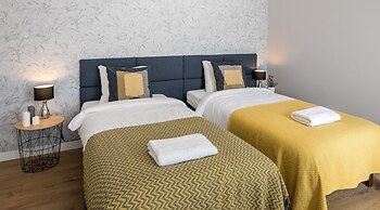 Apartments with Event Space & Hot Tub