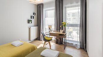 Apartments with Event Space & Hot Tub