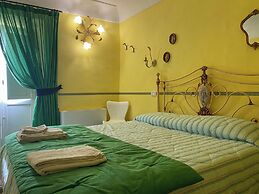 Collis Petri Relais
