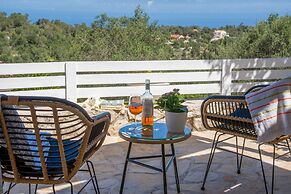 Paxos Couple House By Konnect