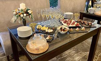 Grace Imperial Hotel