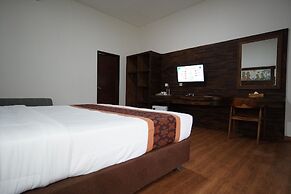 Adil Villa and Resort