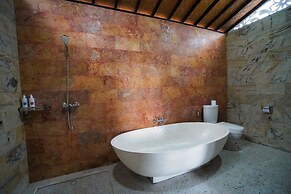 Adil Villa and Resort