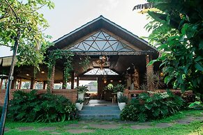 Adil Villa and Resort