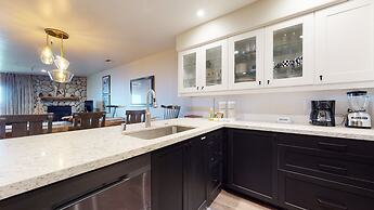 Bridges #209 2 Bedroom Condo by RedAwning