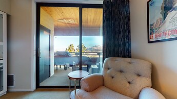 Bridges #209 2 Bedroom Condo by RedAwning