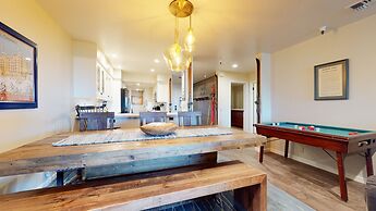 Bridges #209 2 Bedroom Condo by RedAwning