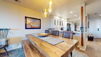 Bridges #209 2 Bedroom Condo by RedAwning