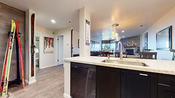 Bridges #209 2 Bedroom Condo by RedAwning