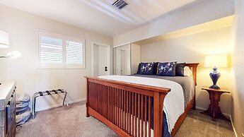 Bridges #209 2 Bedroom Condo by RedAwning