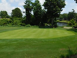 Yacht Club S #1-1001b 2 Bedroom Condo by RedAwning