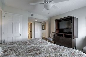 Yacht Club S #1-1001b 2 Bedroom Condo by RedAwning