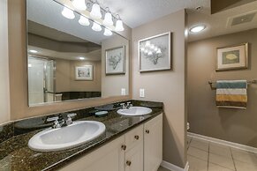 Yacht Club S #1-1001 3 Bedroom Condo by RedAwning