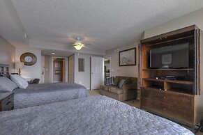 Yacht Club S #1-1001 3 Bedroom Condo by RedAwning