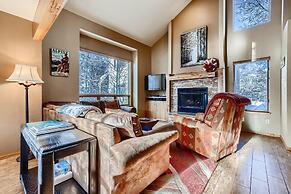 Mountainside 753 3 Bedroom Home by RedAwning