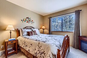 Mountainside 753 3 Bedroom Home by RedAwning