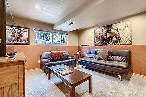 Mountainside 753 3 Bedroom Home by RedAwning