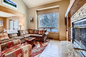 Mountainside 753 3 Bedroom Home by RedAwning