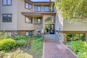 Frostfire E41 2 Bedroom Condo by RedAwning