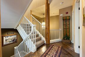 1975 Starfire Townhomes 3 Bedroom Townhouse by RedAwning