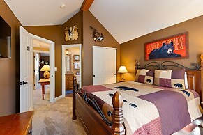 1975 Starfire Townhomes 3 Bedroom Townhouse by RedAwning