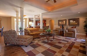 Quaint Quarters 4 Bedroom Villa by RedAwning