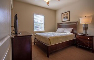 Quaint Quarters 4 Bedroom Villa by RedAwning